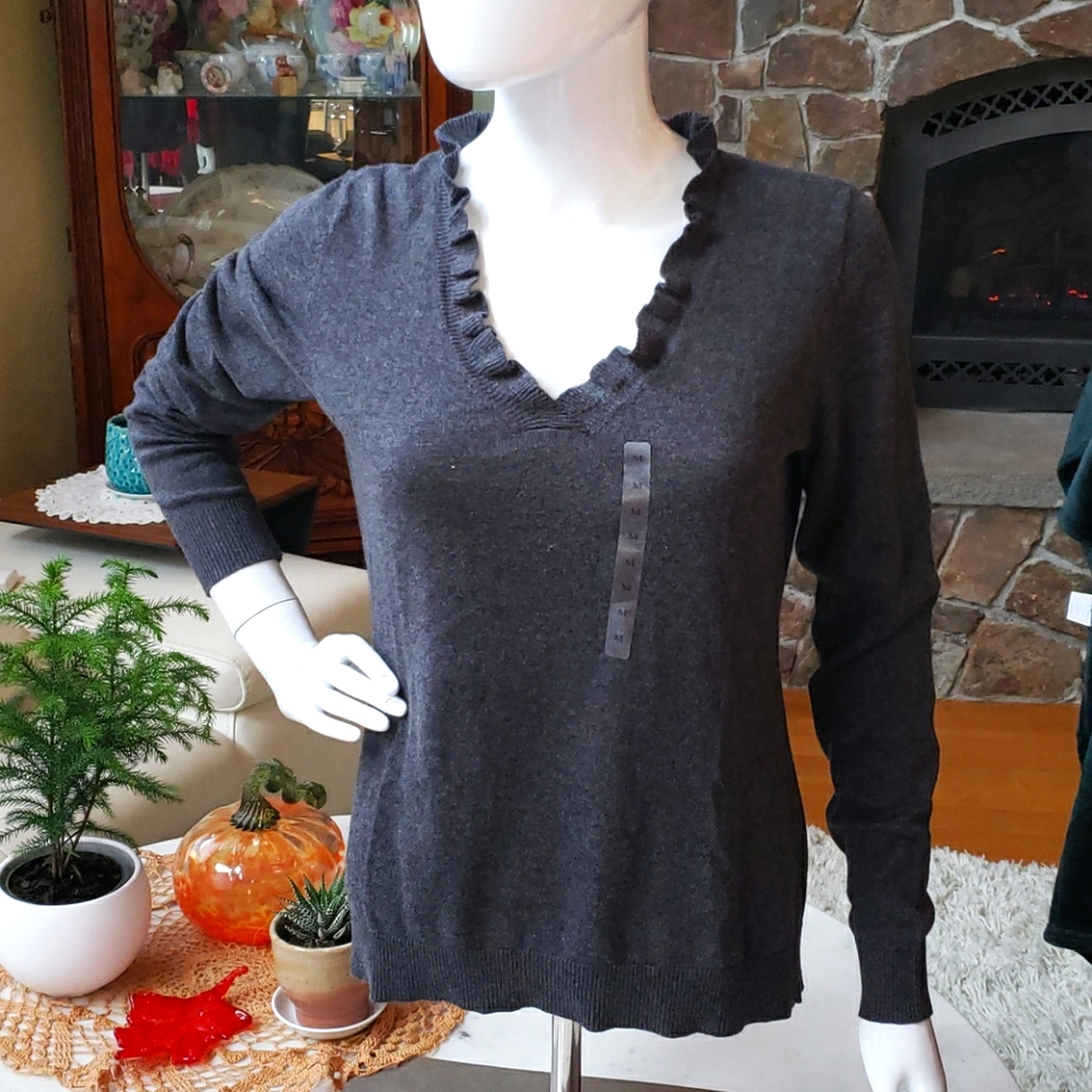 NWT Ann Taylor gray ruffle neck sweater m